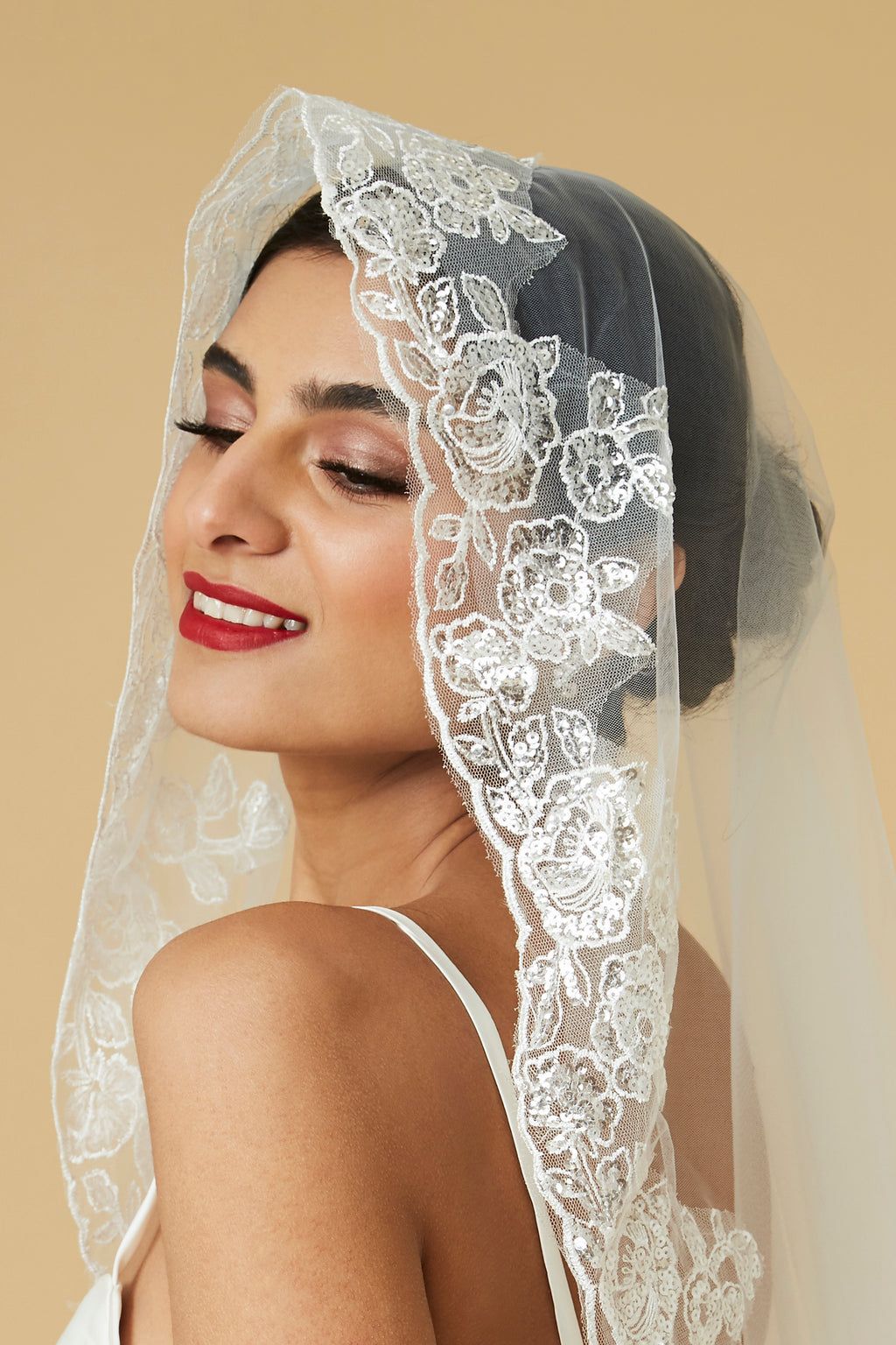 Amelia Waltz Wedding Veil