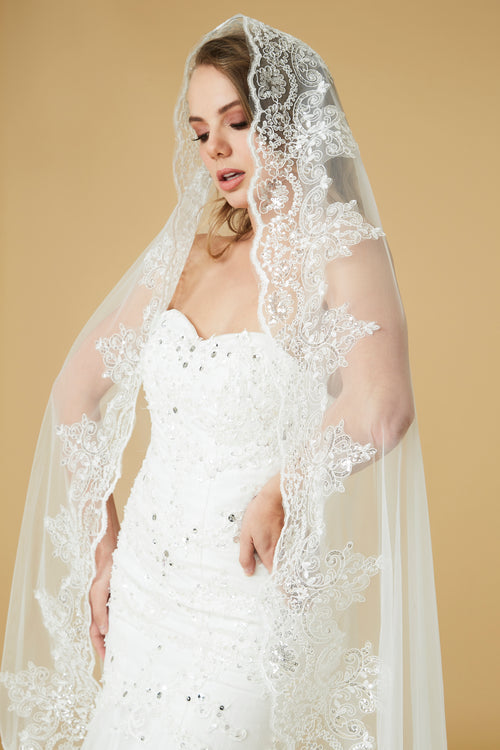 Aurea Chapel Lace Wedding Veil
