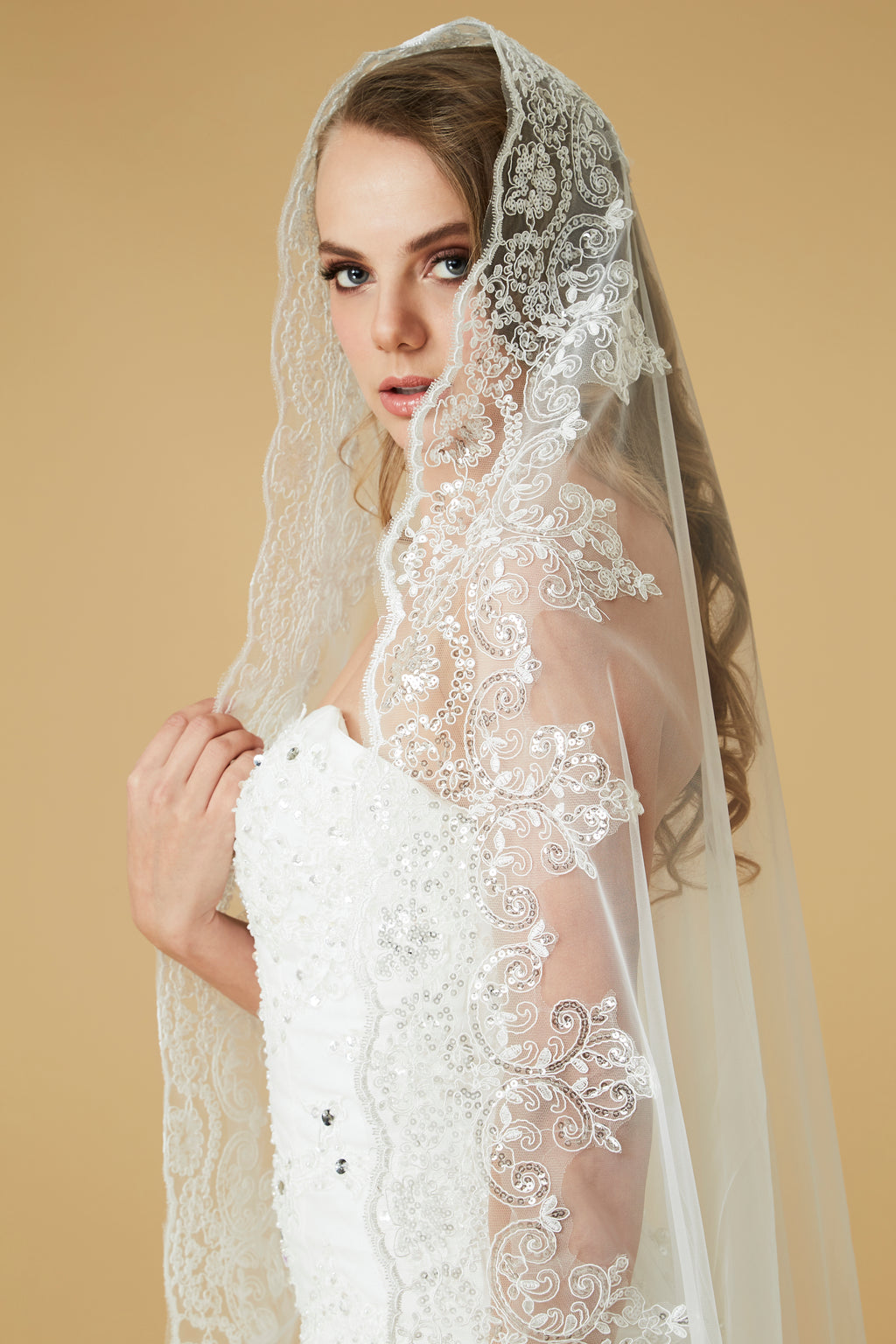 Aurea Lace Chapel Bridal Veil